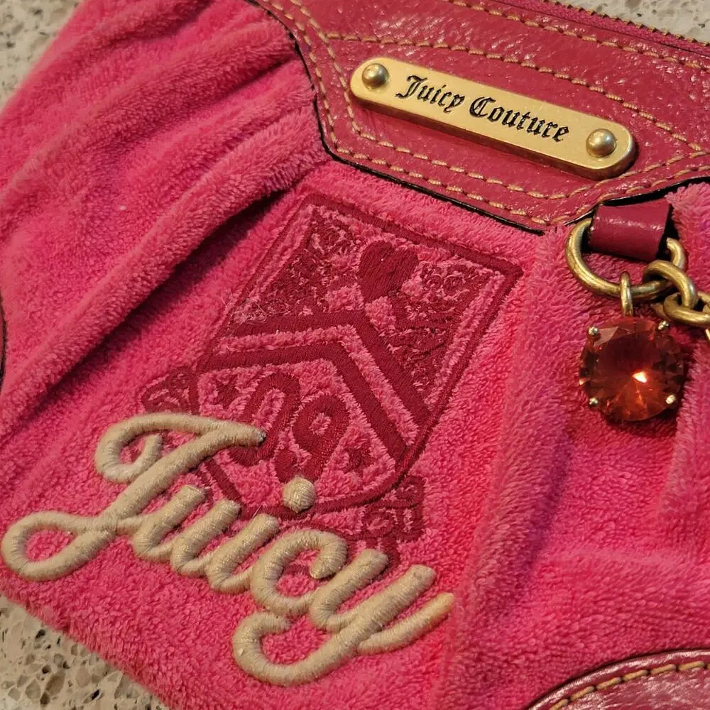 JUICY COUTURE Y2K Pink Leather Velour Embroidered Chain Charm Wristlet Mini Bag